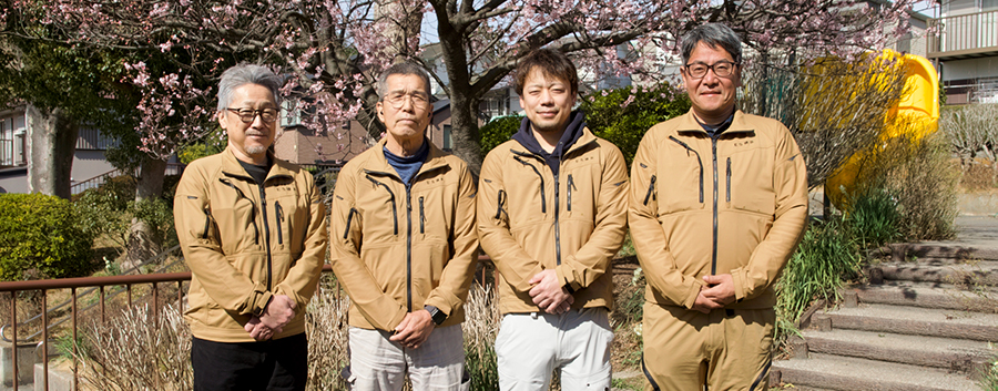 スタッフ集合写真