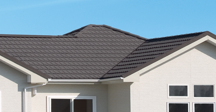 石粒付きガルバリウム製の屋根