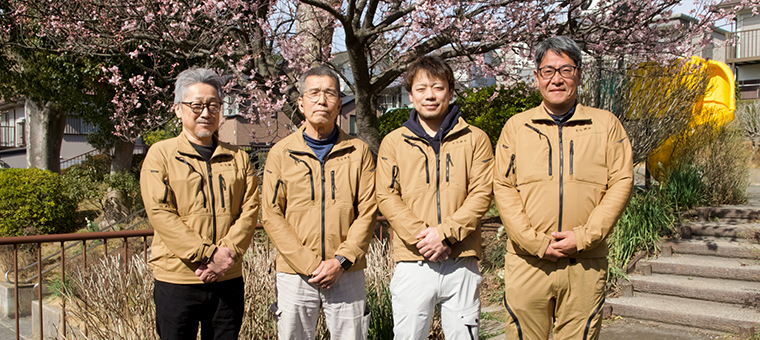 スタッフ集合写真