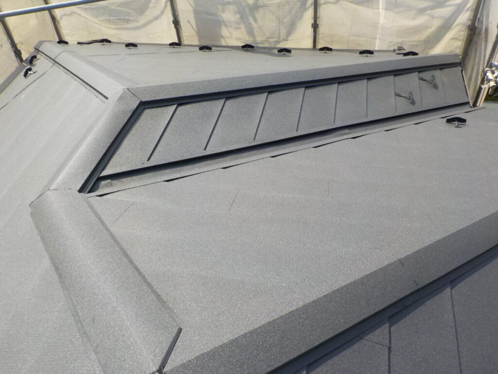 屋根カバー工事